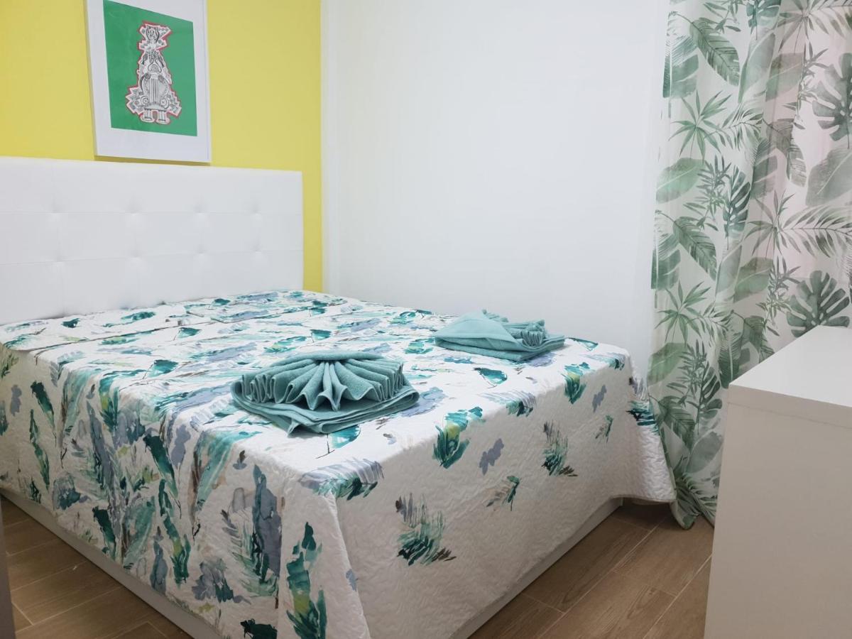 Апартаменти Apartamento Delux Бенідорм Екстер'єр фото